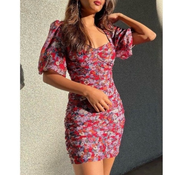Zara Dresses & Skirts - NWT Zara short sleeve puff ruched floral dress small